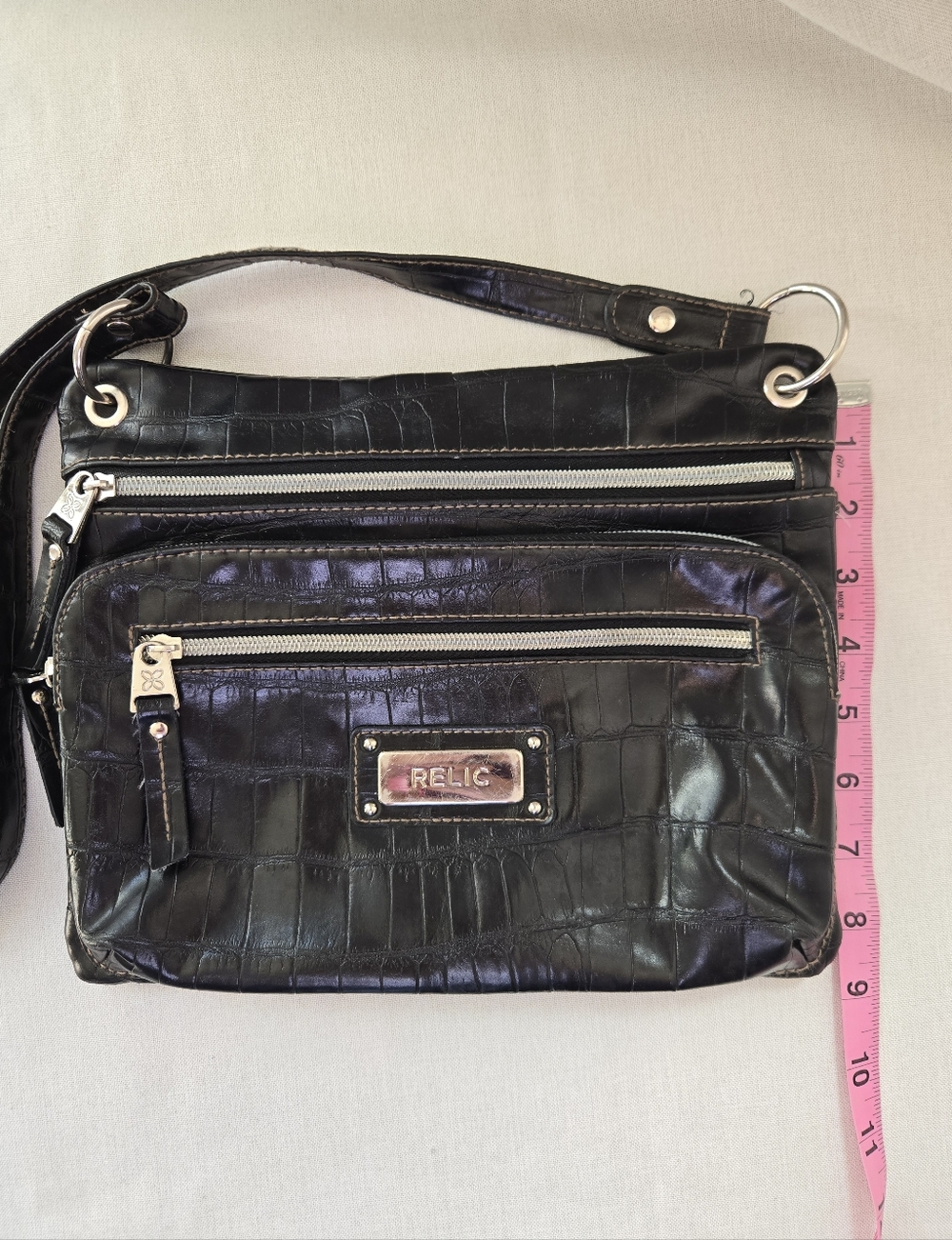 Relic by Fossil | Black Croc-Embossed Triple Zip Crossbody - Picture 4 of 16